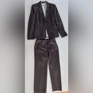 Tahari Arthur S Levine Pantsuit